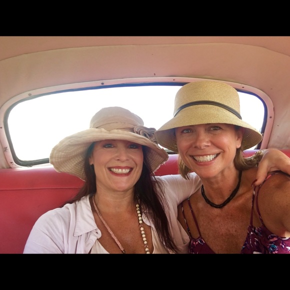 Meet your Posher, Raquel - Picture 2 of 7